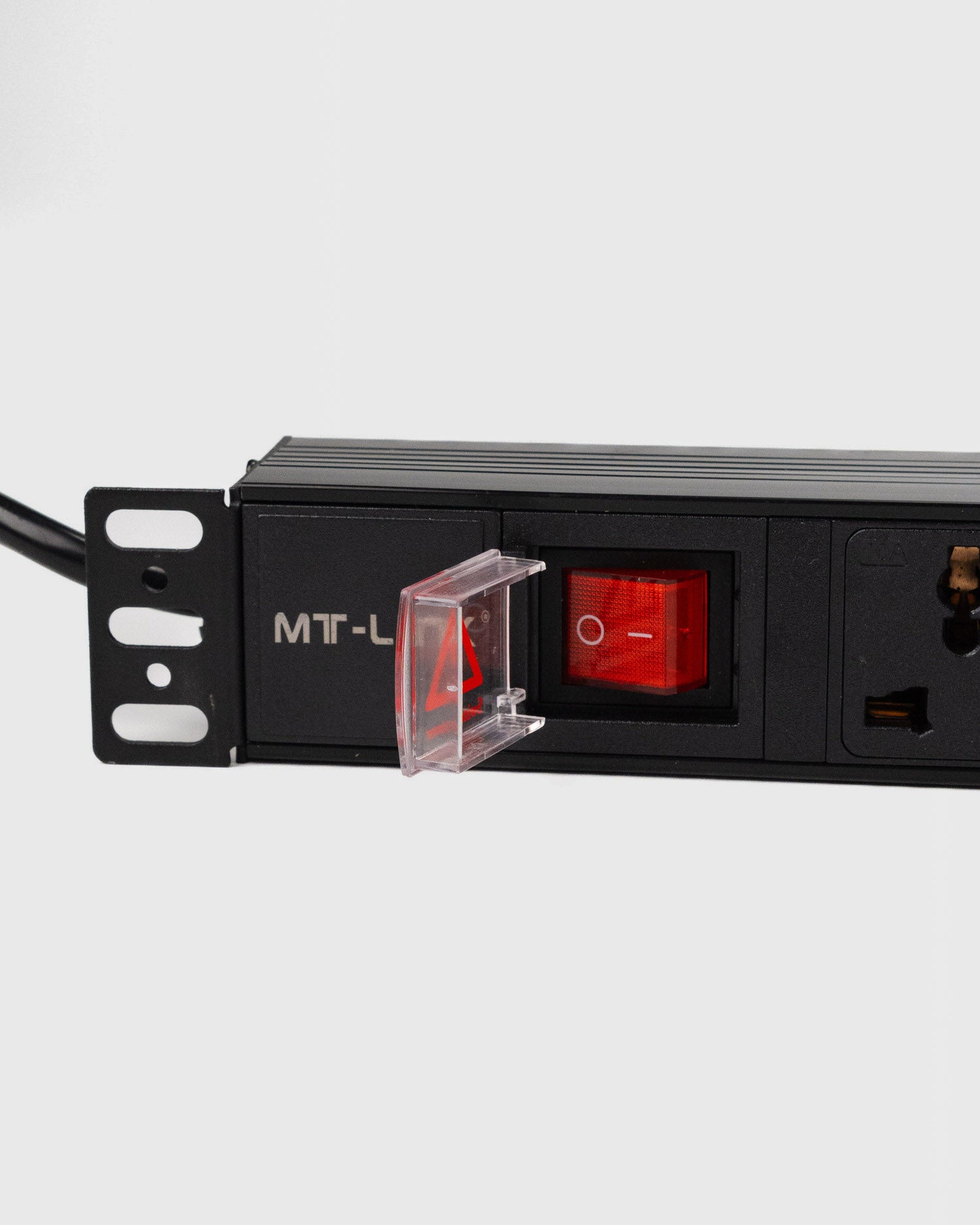 MT-PDU8 - Power Distribution Unit